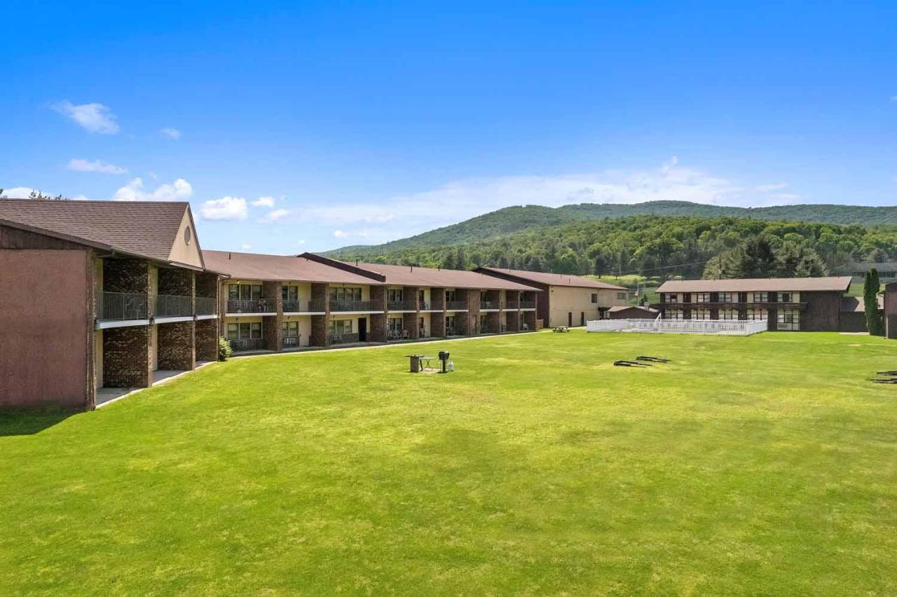 Shadowbrook Resort Tunkhannock ภายนอก รูปภาพ
